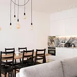 Bairro Alto Bright 2 Bdr Apt With Ac