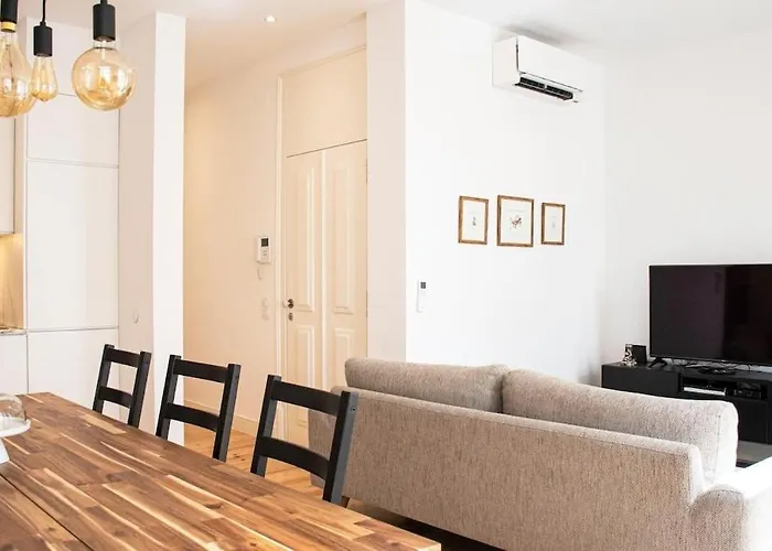 Bairro Alto Bright 2 Bdr Apt With Ac